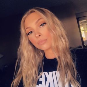 Meet your Posher, Brittney